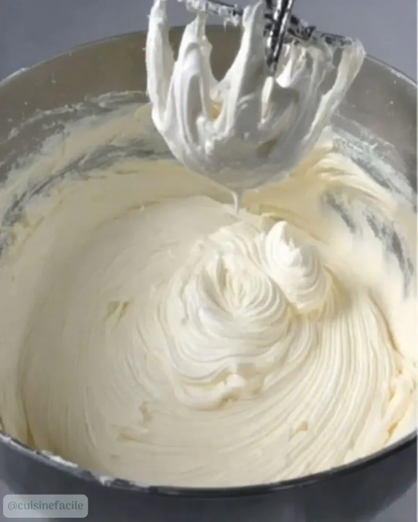 Pourquoi vous allez adorer ce Glaçage au lait concentré facile
